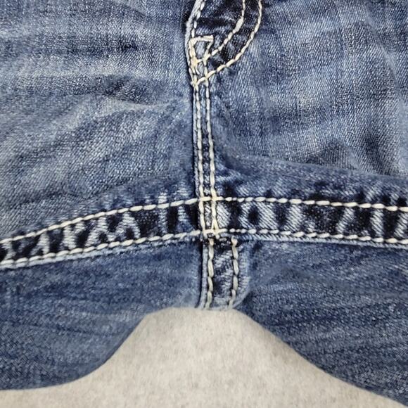 Silver Jeans Womens Size 26 Suki Mid Capri Distressed Embellished - Picture 6 of 16